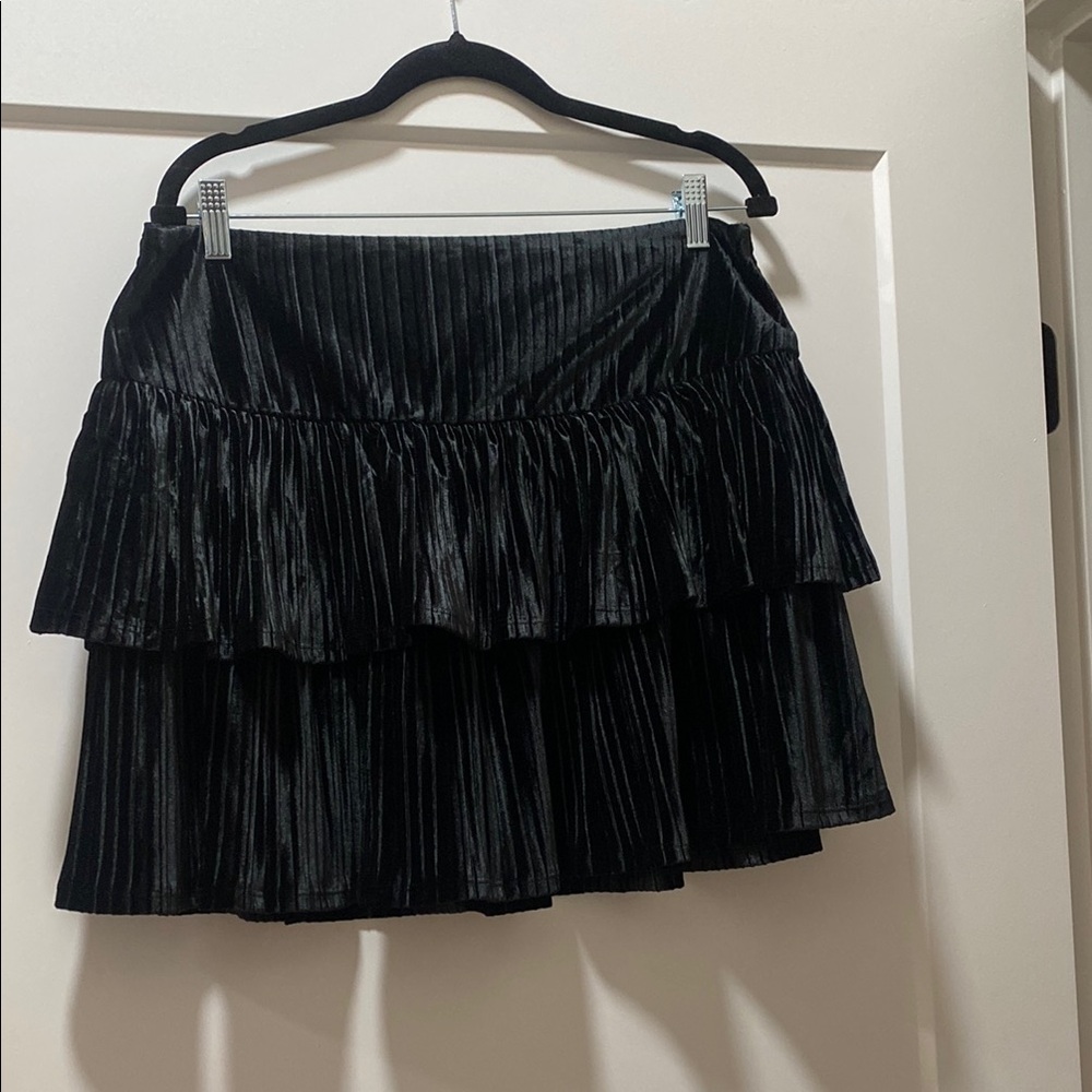 American eagle velvet skirt